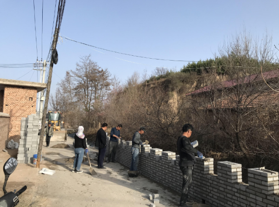 筑起安全墙 照亮乡村路——市产投集团鼎力支持包抓共建村社文明创建工作(图1) 筑起安全墙 照亮乡村路——市产投集团鼎力支持包抓共建村社文明创建工作(图1)